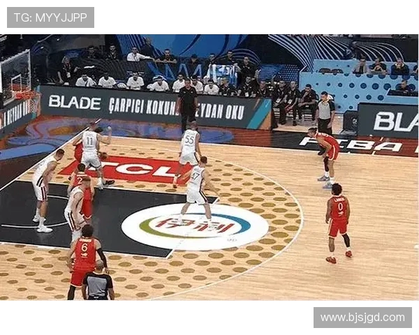 NBA火箭队人员交易动态及对球队阵容的影响